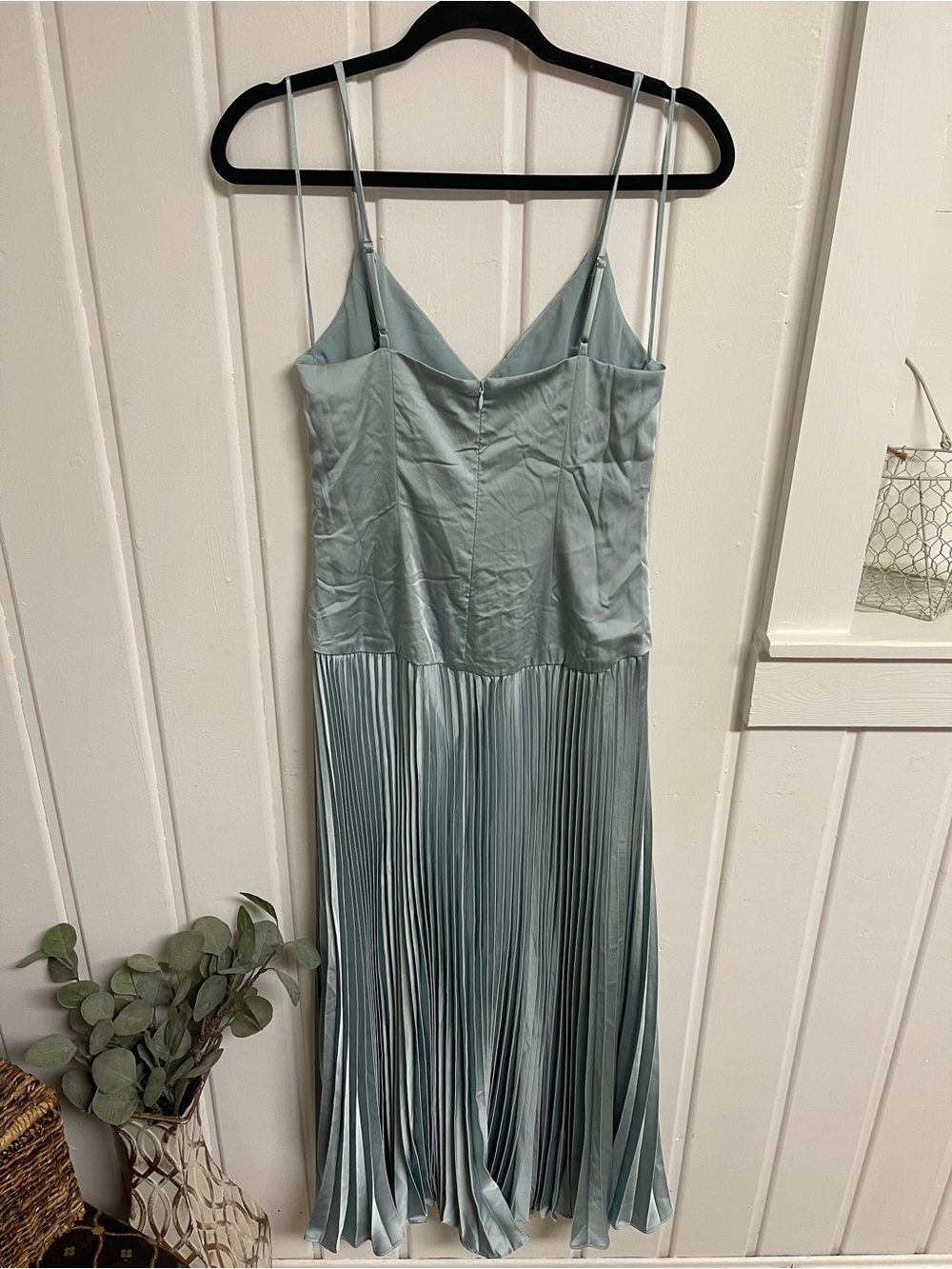 ASTR the Label Pleated Drop Waist Dress - Picture 4 of 7